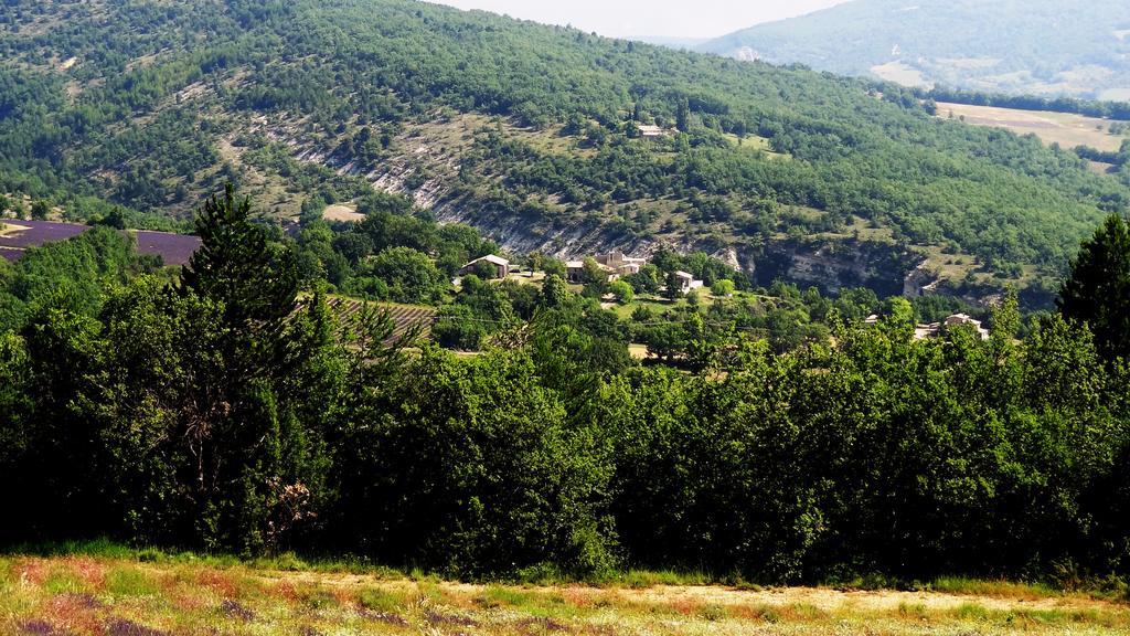 Hameau de Pichovet Pension Vachères Buitenkant foto