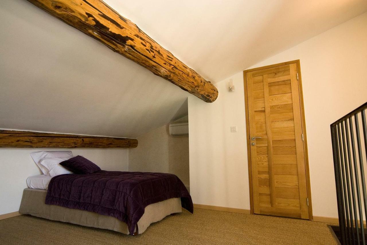 Hameau de Pichovet Pension Vachères Buitenkant foto