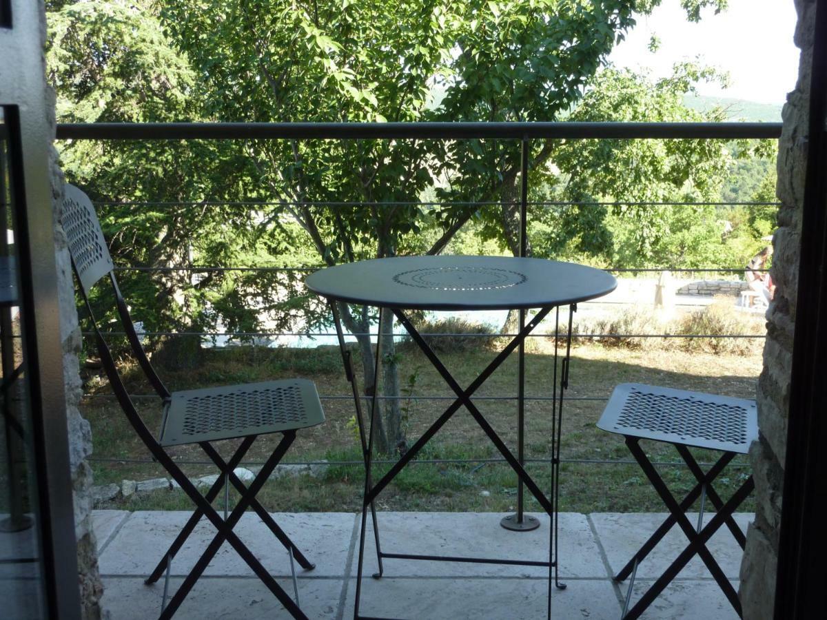 Hameau de Pichovet Pension Vachères Buitenkant foto